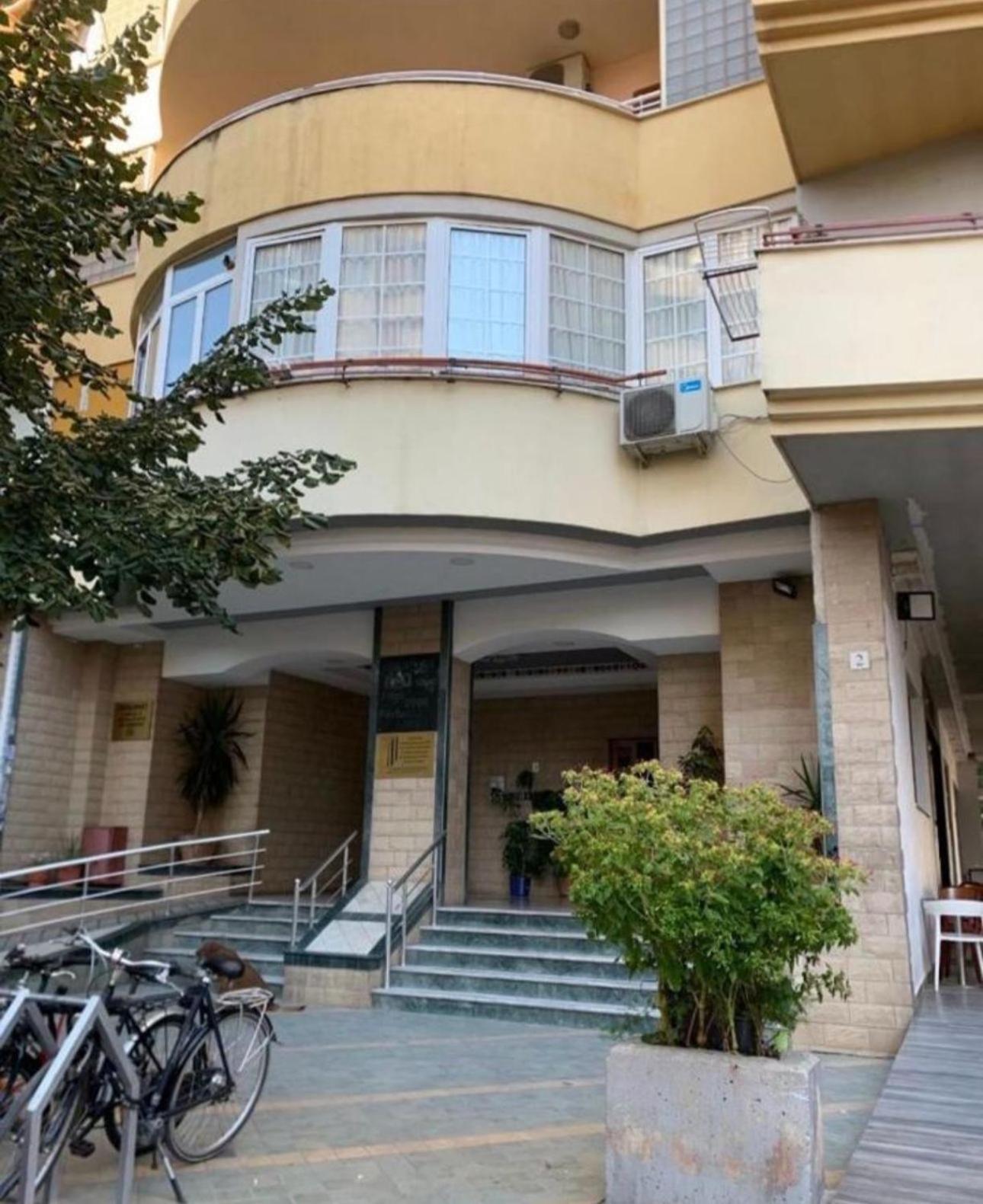 Urban Charm Studio With Balcony Tiran Dış mekan fotoğraf